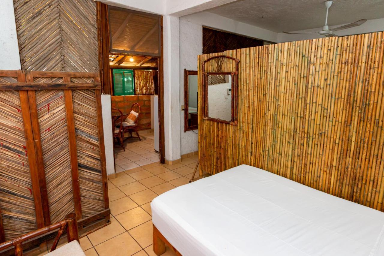 Casa Mexica Bungalows Сиуатанехо Экстерьер фото