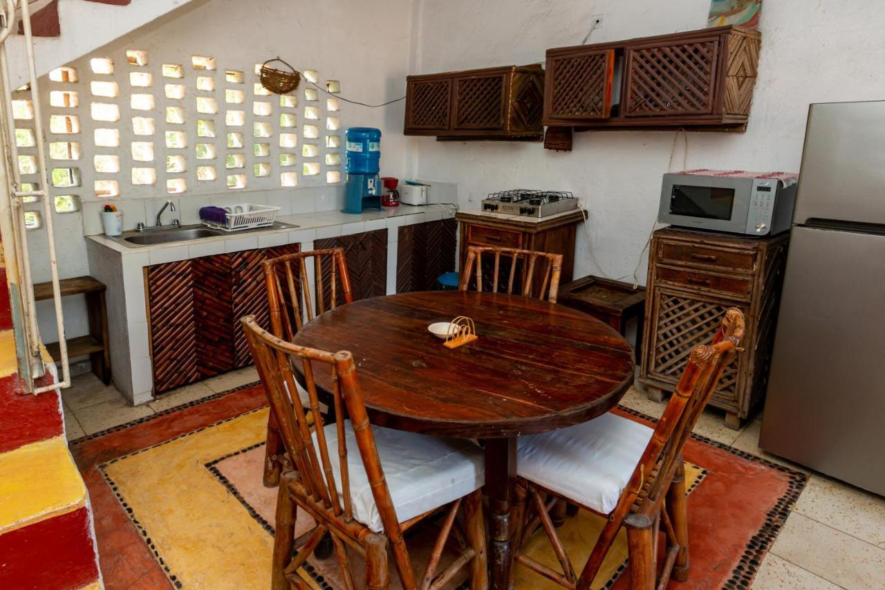 Casa Mexica Bungalows Сиуатанехо Экстерьер фото