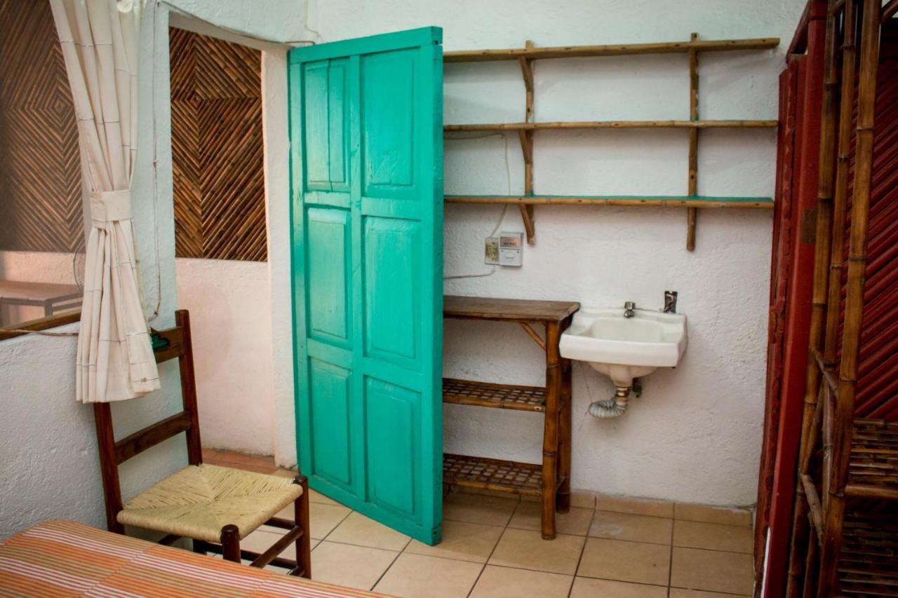 Casa Mexica Bungalows Сиуатанехо Экстерьер фото